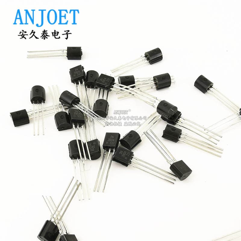 In-line triode 2 N3904 3904 NPN type power transistor plug-in TO-92 40V 0.2A 1