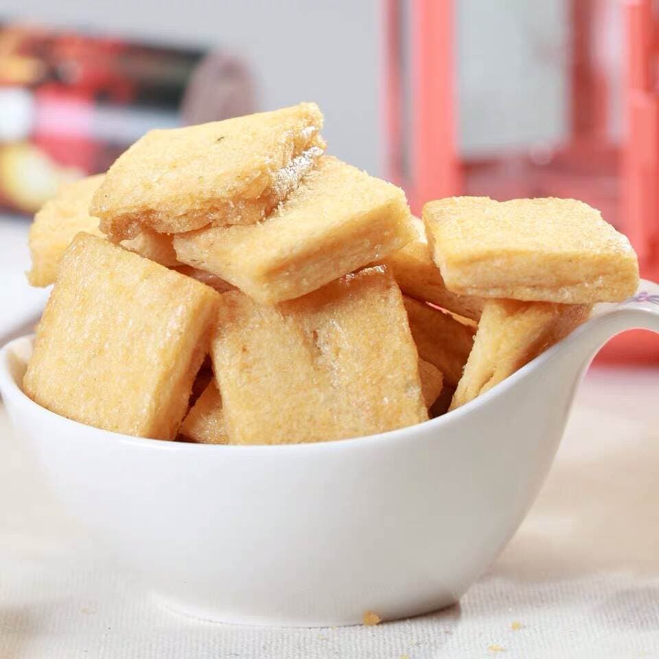 Little Prince wheat roast multi-flavor combination childhood nostalgic casual zero coarse grain biscuits full box 32 bags 4