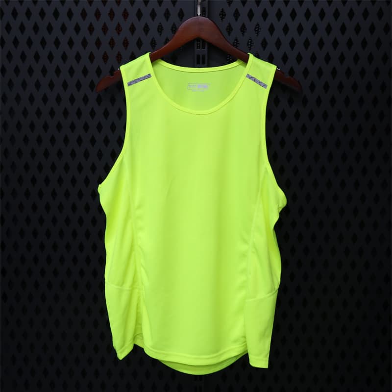 J01-1 men's light green top