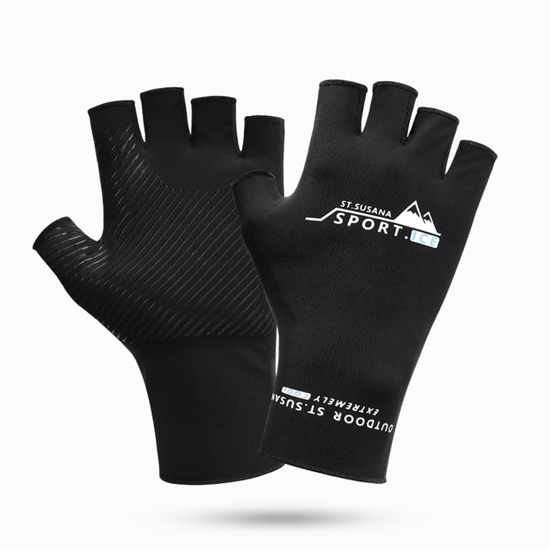 Black half-finger gloves (logo random)