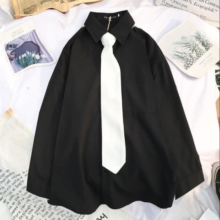Black + white collar