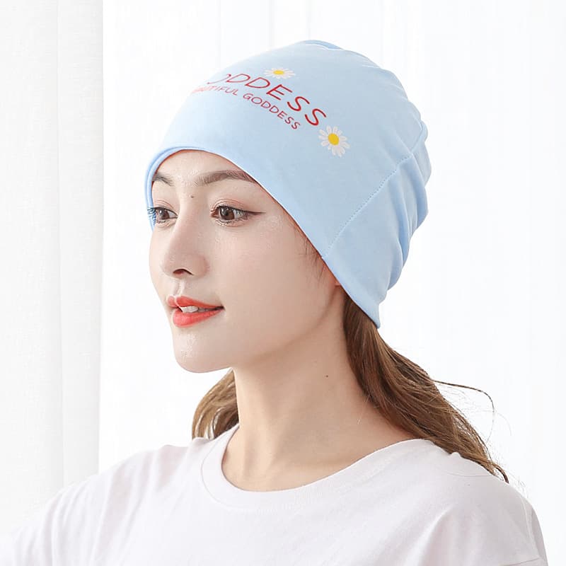 Blue English Letter Daisy Heap Cap