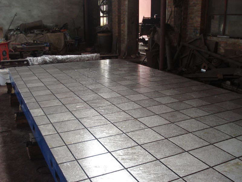 Factory cast iron riveting plate 1500X3000 large riveting platform welding tooling plate scraping plate 5