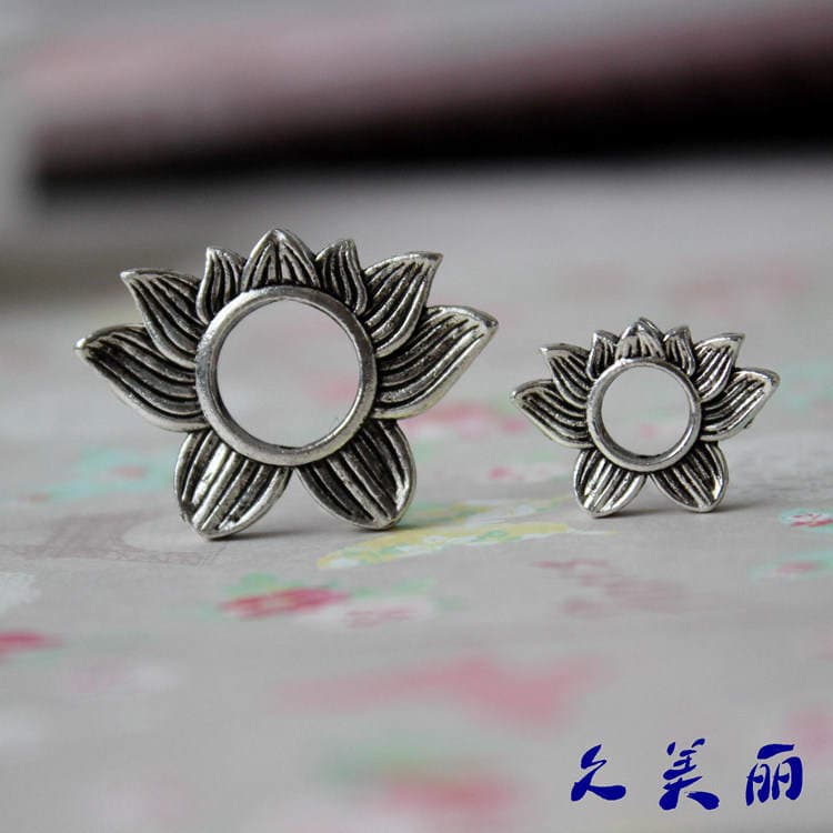 DIY jewelry accessories beaded material Xizang Silver 19*14mm alloy lotus ring inlaid beads special clearance 1