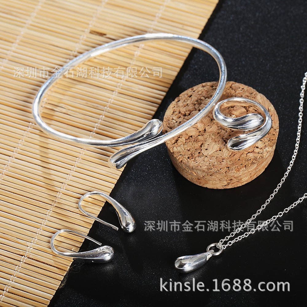 Spot European and American fashion silver-plated exquisite water drop bracelet necklace earrings ring water drop set from a set of batch 2