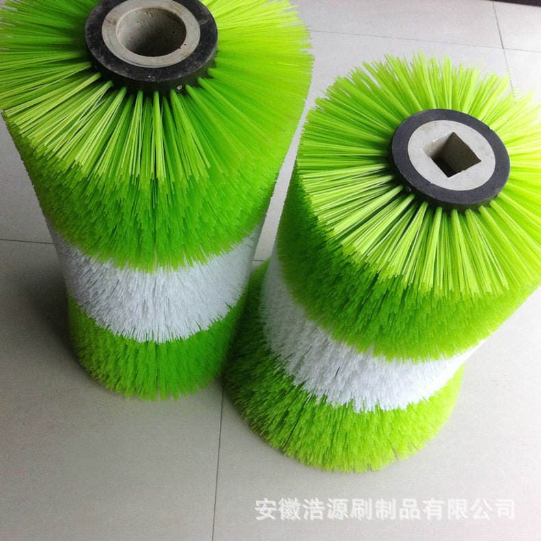 Large 3D Rotating Cow Body Brush, Premium Nylon Hard Bristle Roller Brush for Cow Scratching and Massage, Wholesale 1