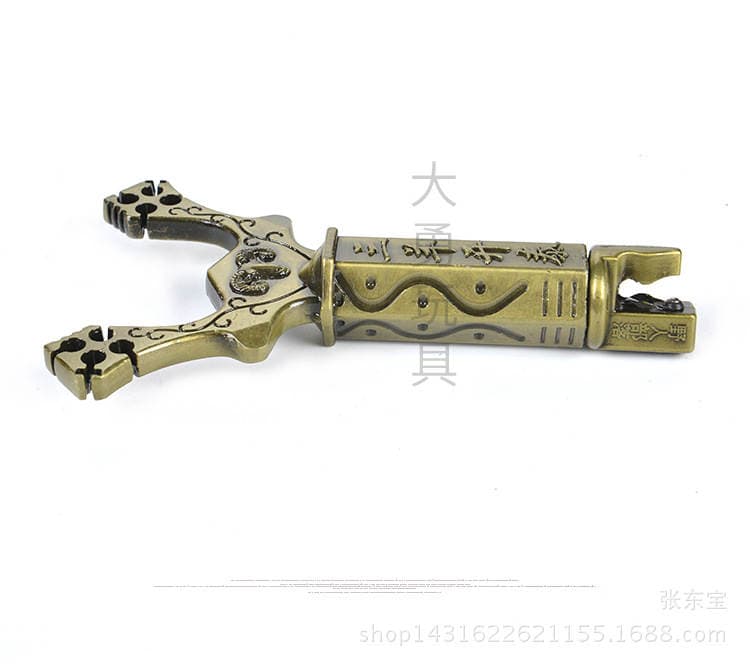 Sanyangkaitai 6-strand alloy slingshot outdoor traditional competitive polishing nostalgic stall temple fair night market manufacturer bullet worker 3