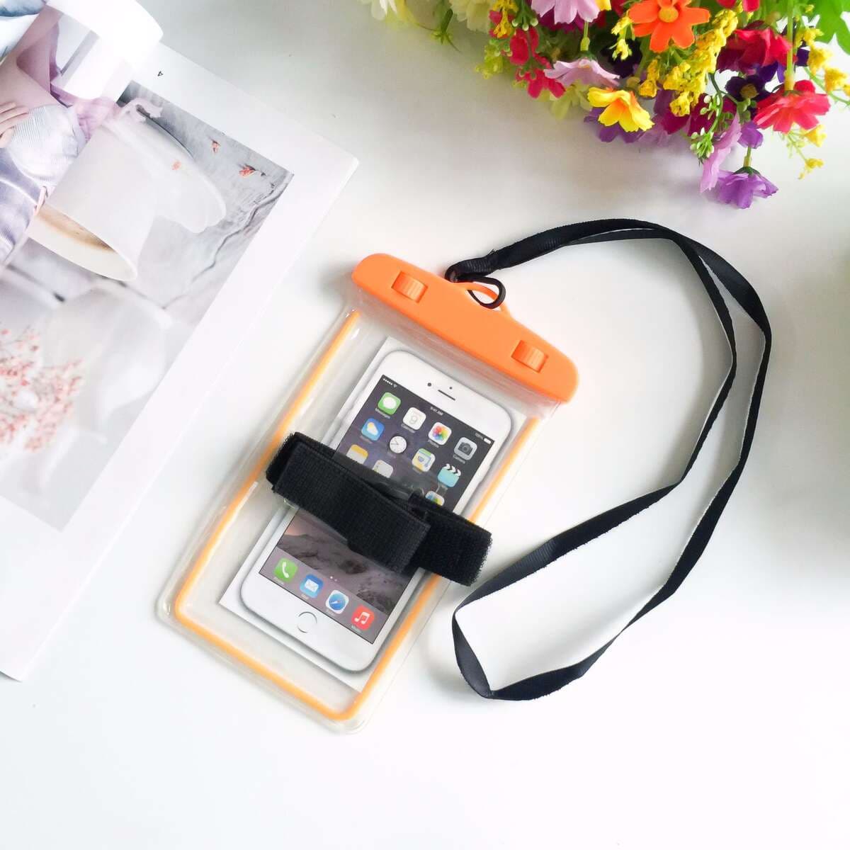New double insurance luminous arm band mobile phone waterproof bag outdoor swimming hot spring luminous arm band mobile phone waterproof bag 4