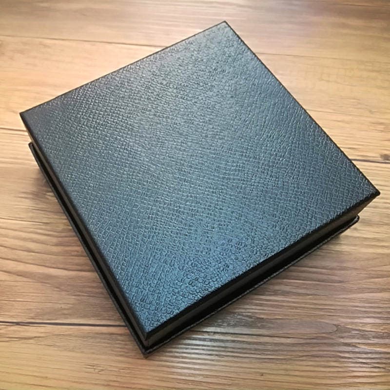 Belt gift box (sold with belt not sold separately) 4