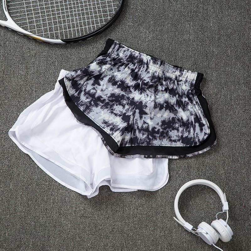 Summer New Fake Two-piece Sports Mesh Shorts Anti-running Loose Breathable Running Yoga Fitness Shorts for Women 1