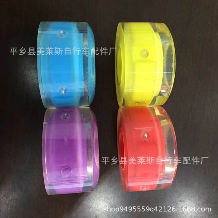 80x24 mm ölçülü PU səssiz, yüksək elastik, işıqlı skuter təkərləri 3