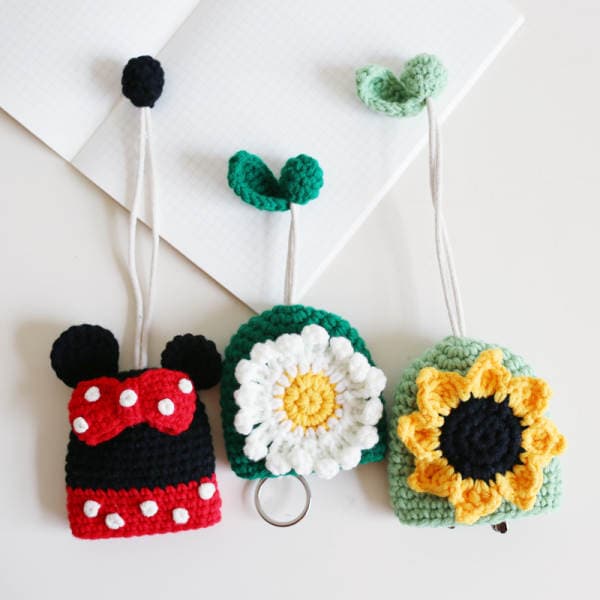 Japanese Cartoon Handmade Knitted Key Bag Shake Tone Same Style Wool Crocheted Bag Girl's Creative Key Protective Cover