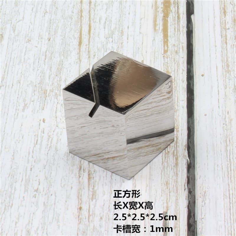 Square oblique mouth