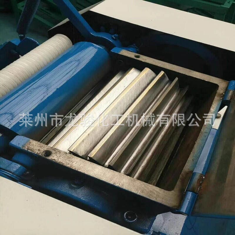 Səssiz sürət tənzimləyicili plastik qranulyator. 4