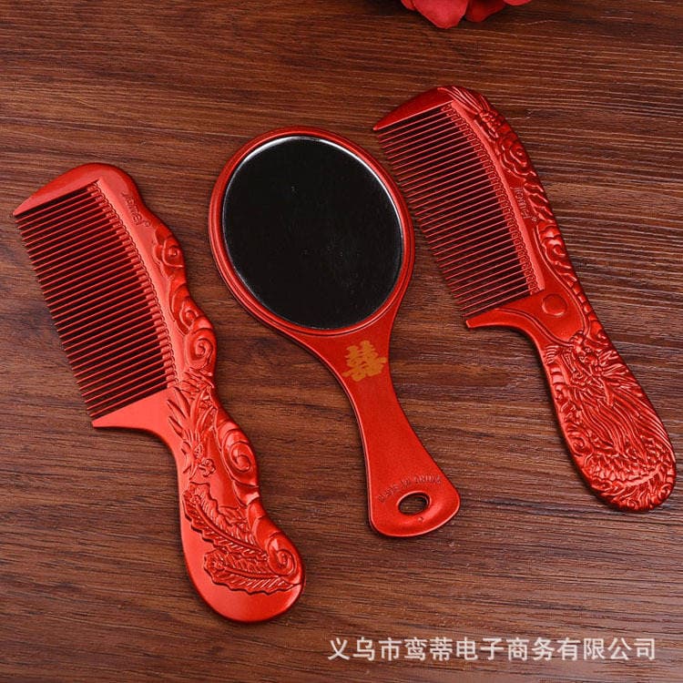 Wedding supplies comb mirror suit red heart-shaped wooden comb plastic pair comb female dowry dowry couple pair comb 2
