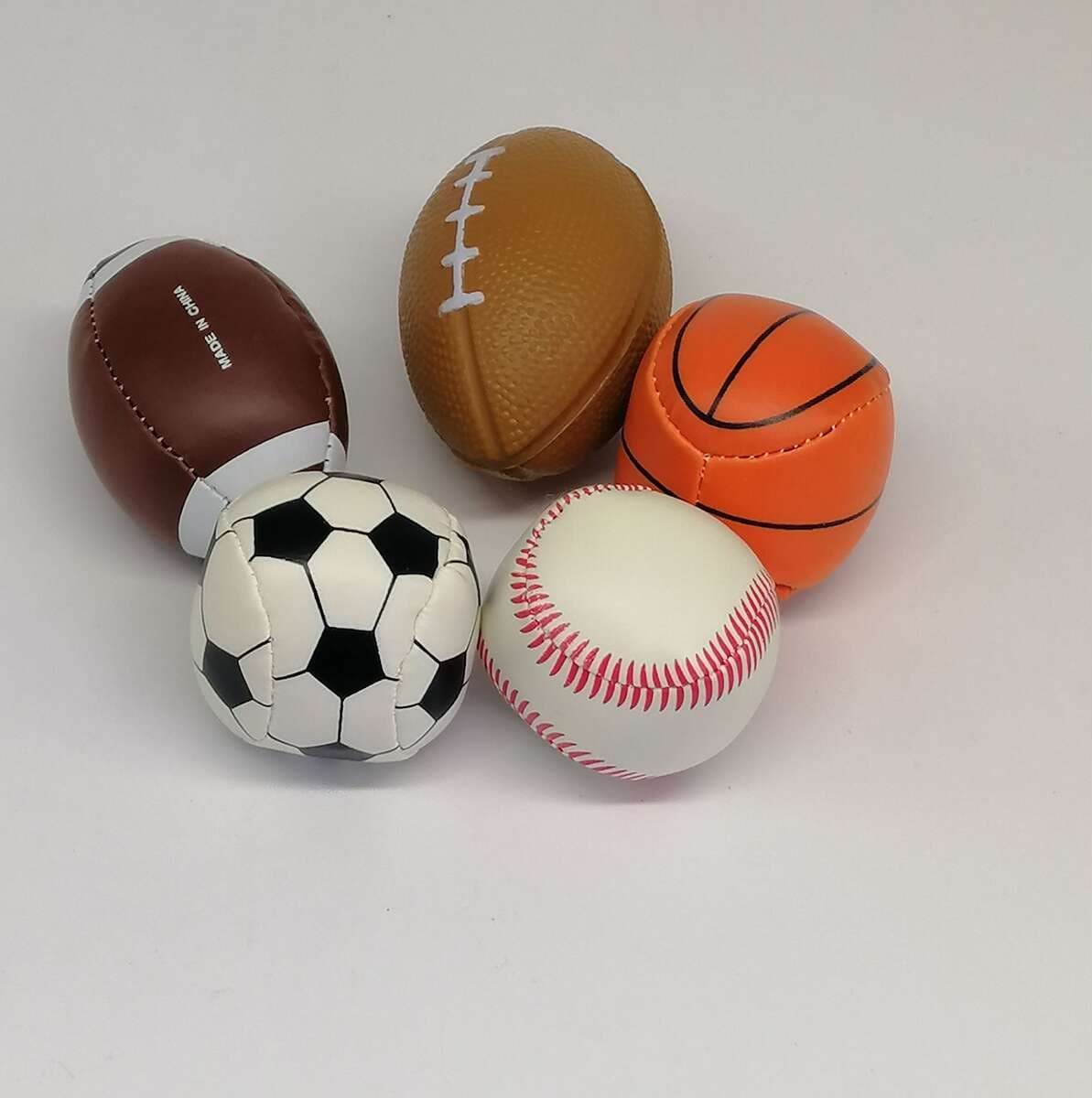 Promotional toy ball, hot sale 4 fashion Sports toy ball, decompression ball sandbag ball environmental protection material 4