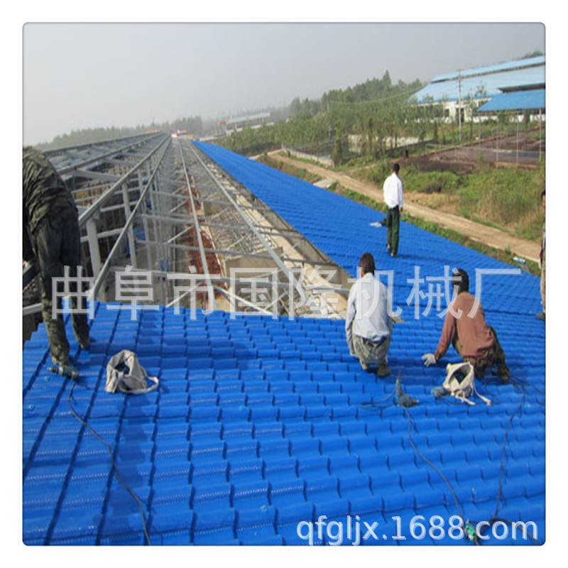 Aluminum foil insulation tile production equipment magnesite board tile integrated machine straw tile production line Guolong supply 2