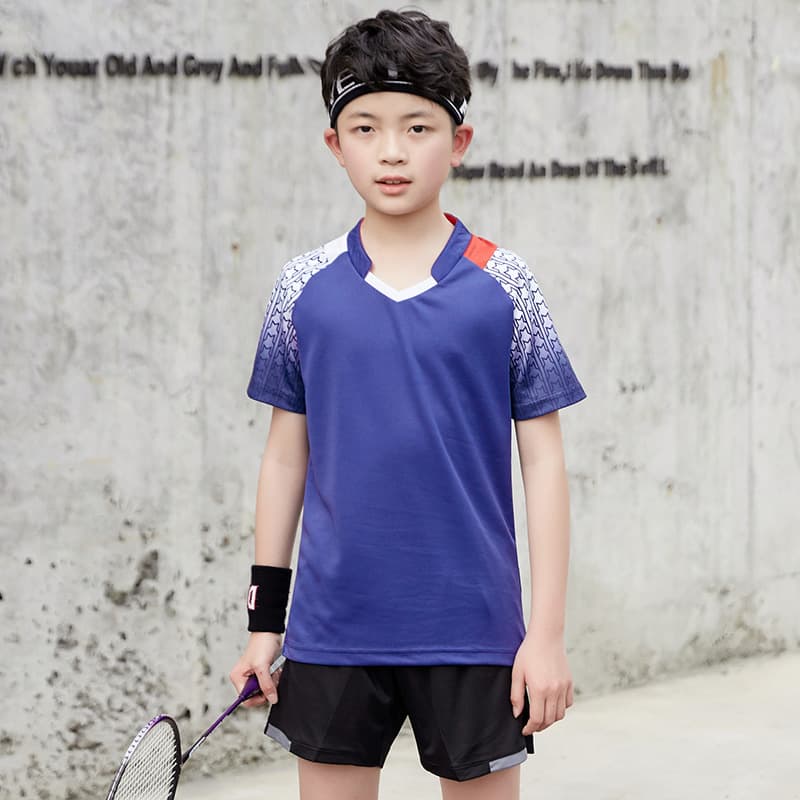 Children's 1098 blue top +2001 black shorts