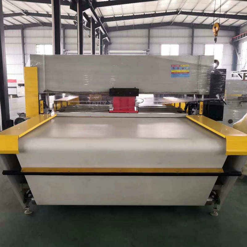 Leather Non-woven Automatic Cutting Machine Automatic Conveyor Belt Cutting Machine Pearl Cotton Leather Cutting Machine 2