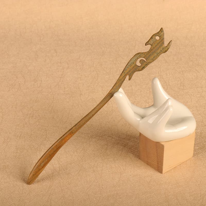 Green sandalwood hairpin---squirrel (18cm)