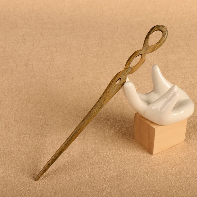 Green sandalwood hairpin---coiled snake (18cm)