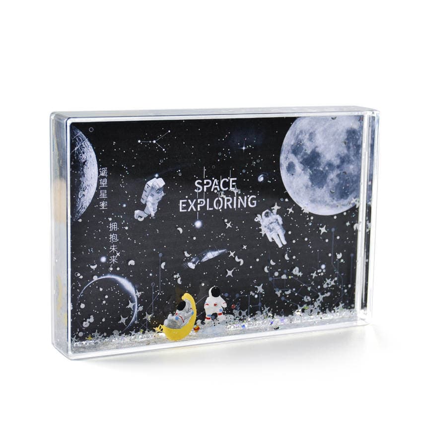 Shake the same style Net red astronaut space man quicksand liquid photo frame creative home decoration ornaments Christmas gift 1