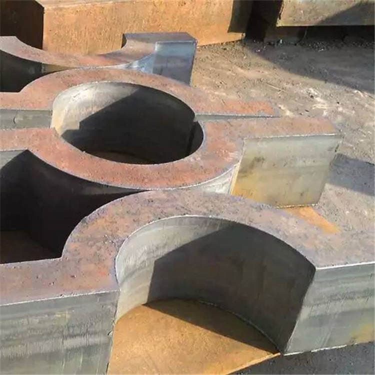 Q235/Q355/45 polad/manqan orta qalınlıqlı lövhə, lazer kəsimi, əymə və qaynaq üçün 4
