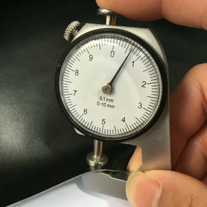 0.6mm Nappa naxışlı süni PU dəri (qaba parça əsaslı, qeyri-elastik) 4
