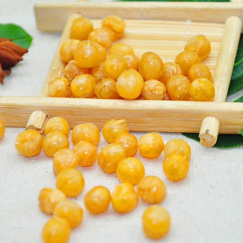 Wholesale Linyi chailiang leisure food beef flavor golden beans full box crispy casual snacks bulk peas 2