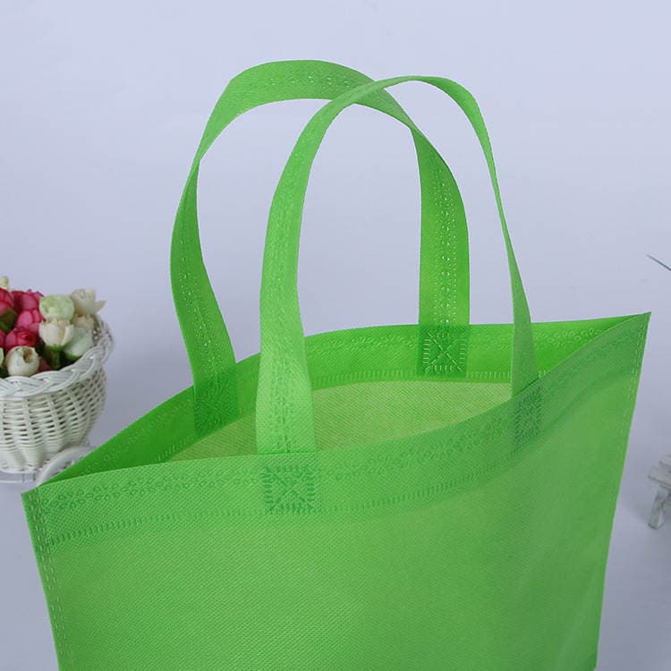Spot environmental protection non-woven handbags made for advertising gifts shopping bags can be printed logo free design 4