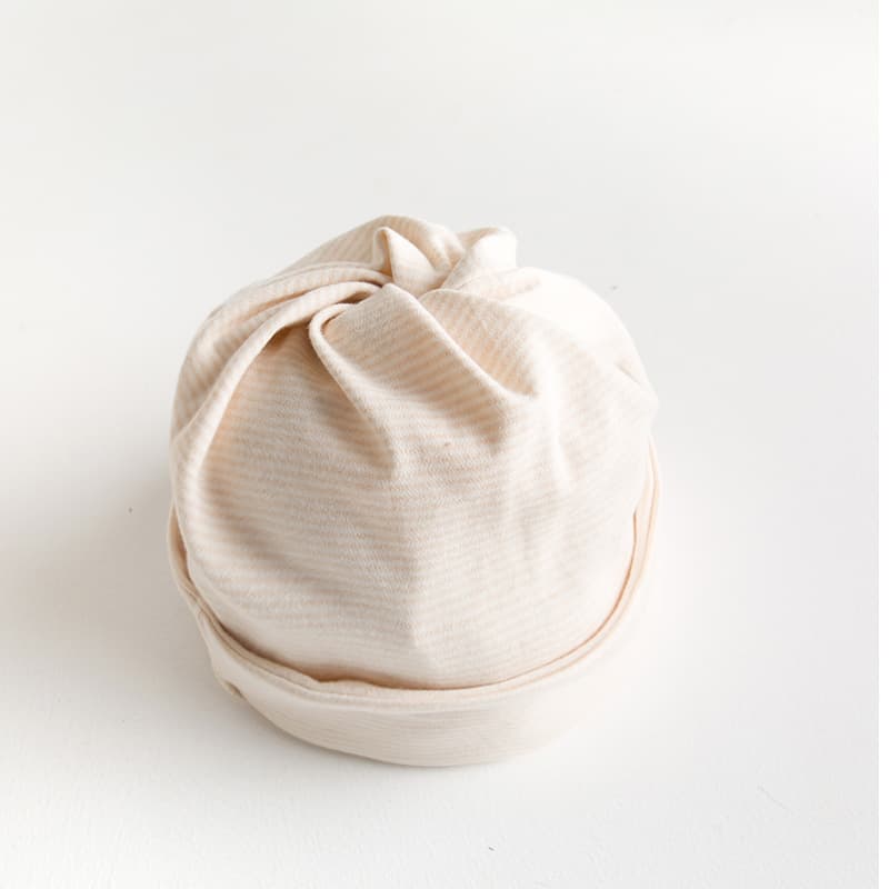 Moon cap (Brown thin strip) cap circumference 26.5cm * 2