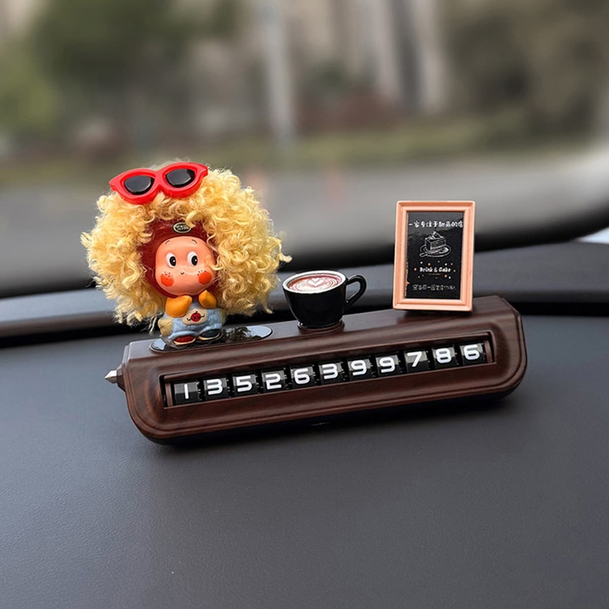 [with safety hammer] afro little apple + wood grain parking sign