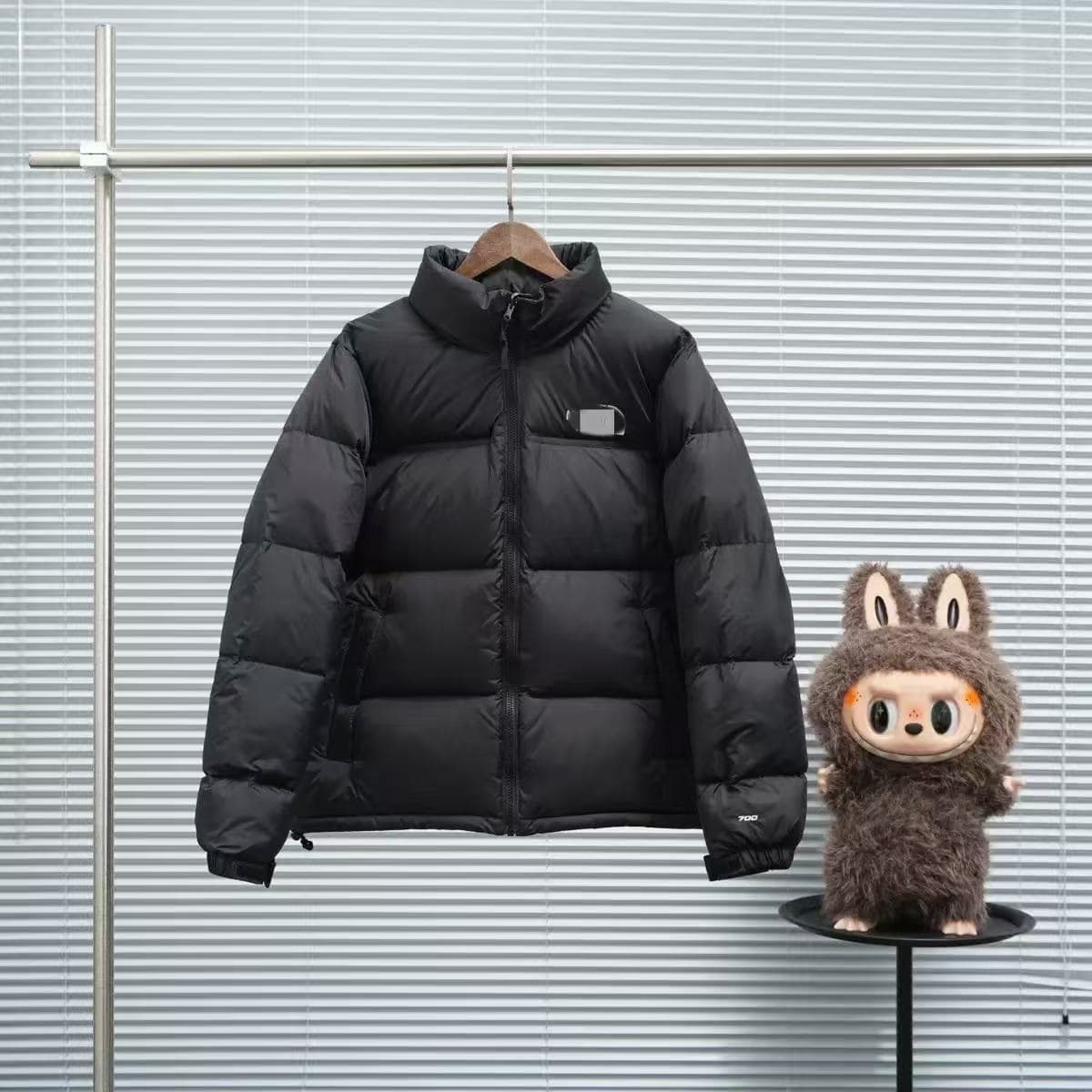 High-end black hidden hood