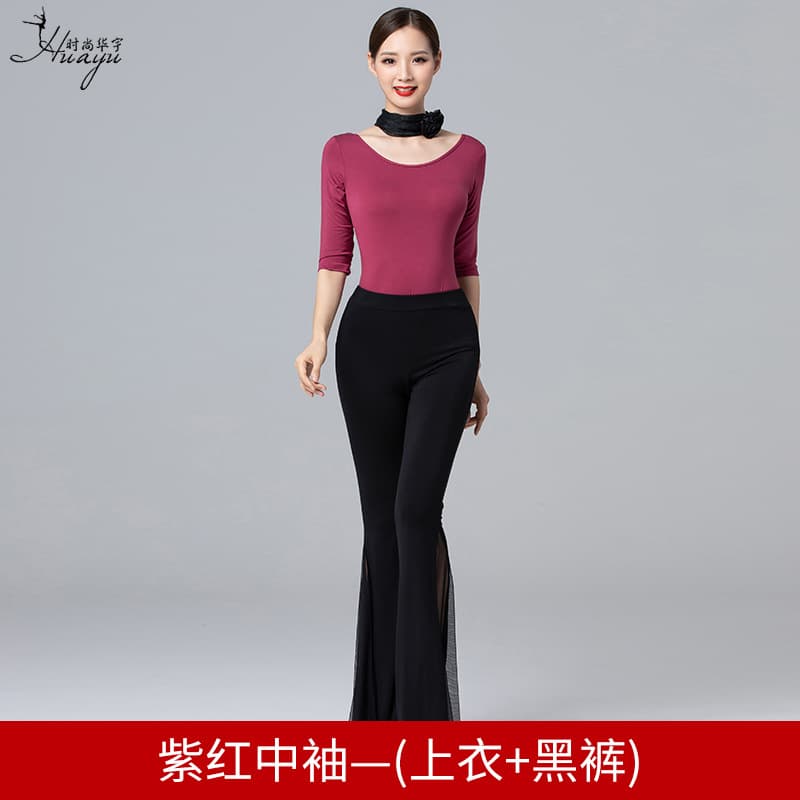 Purple middle sleeve shirt + black pants