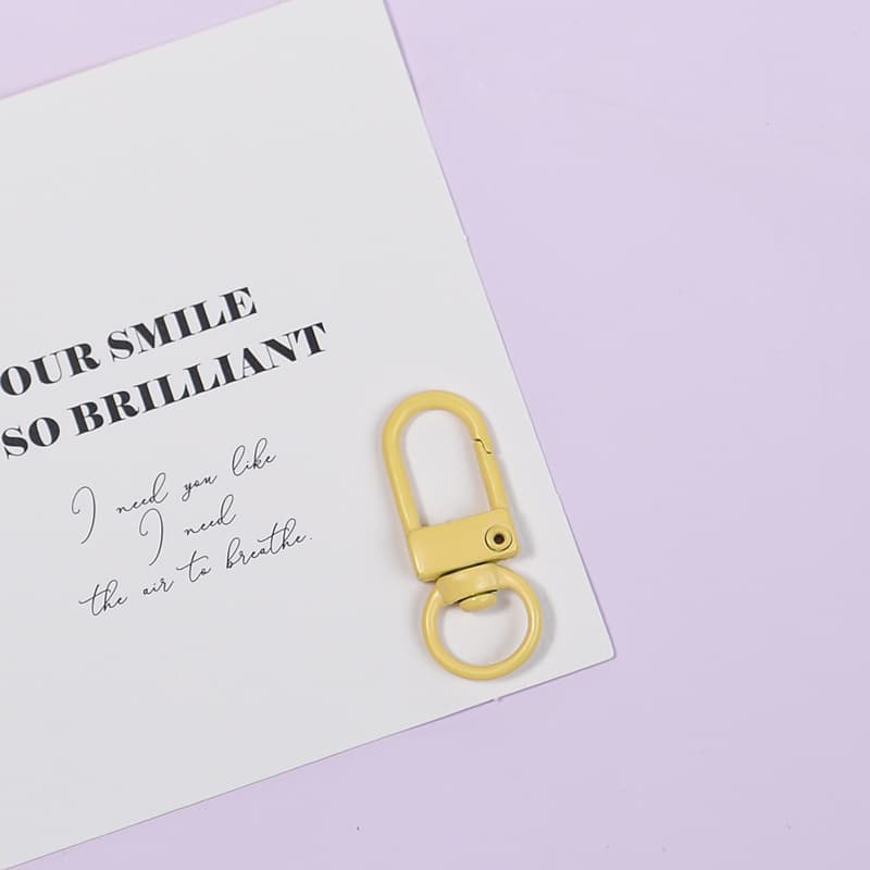 Light yellow door buckle