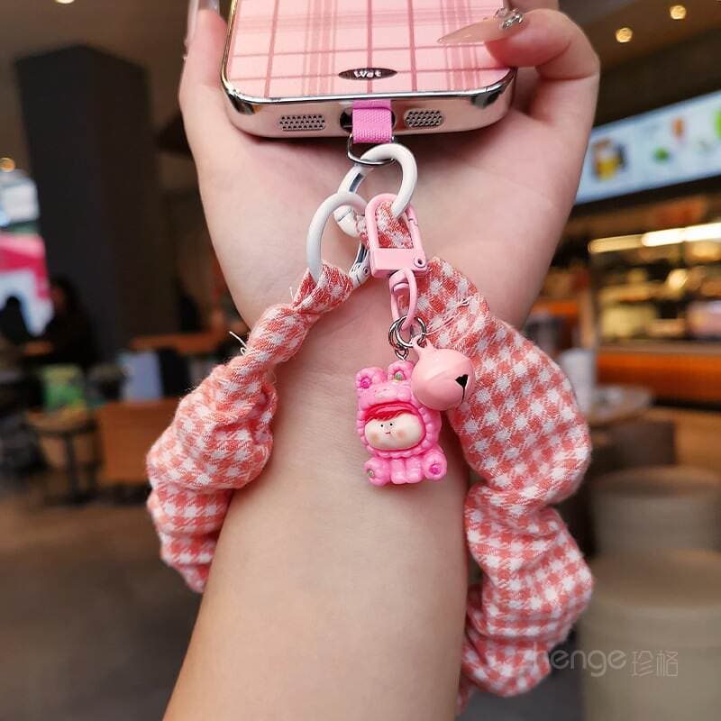 Mobile Phone Lanyard, Simple and Fashionable Women's Plaid Cloth Large Intestine Ring Wrist Rope Short Outdoor Mountaineering Travel Photo Taking 3
