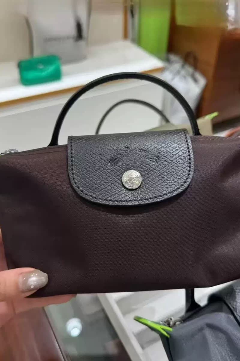 Environmentally friendly mocha color