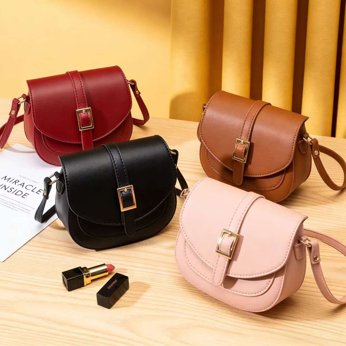 Simple Metal Buckle Flap Adjustable Shoulder Strap Crossbody Bag, Versatile and Stylish 2026 Commuter Women's Bag, Fashionable Saddle Bag 3