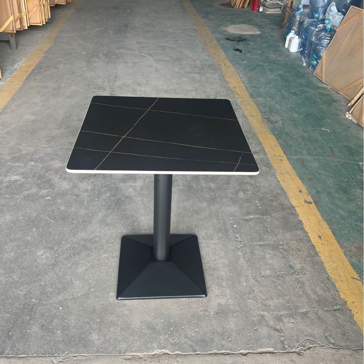 Lauren black gold 60 square meters + black iron legs