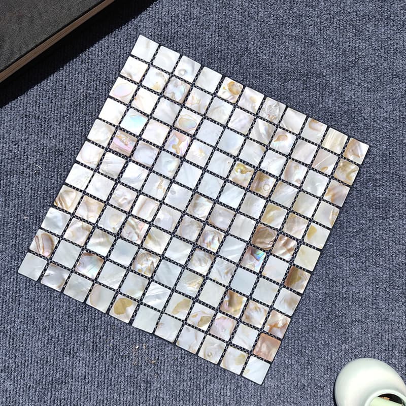 25 oil-colored shells with seams (mesh bottom)
