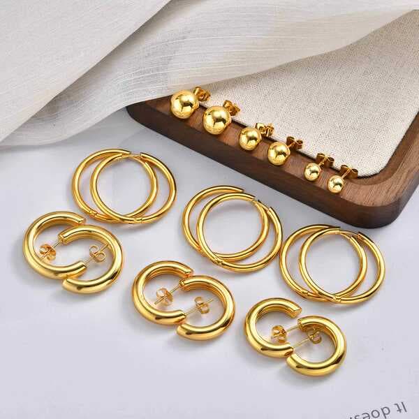 Set of Earrings for Women 18K Gold-Plated Stainless Steel Earrings Round Ball Earrings Three-Piece Set Huanmu Jewelry