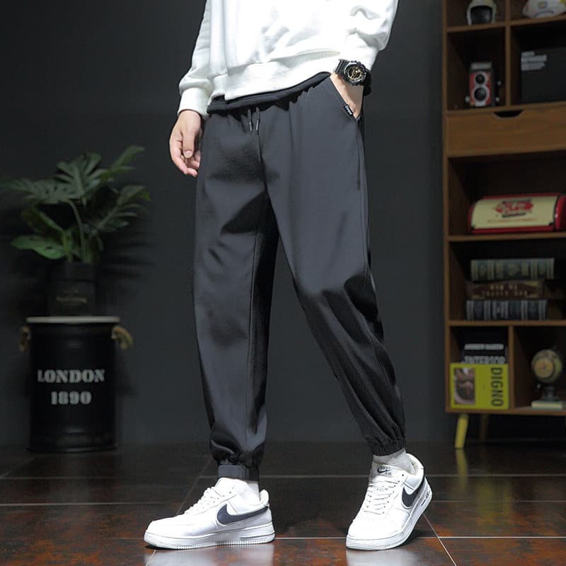 802-Black