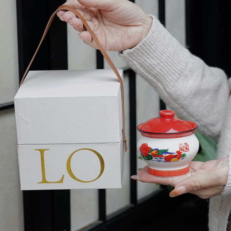 Spittoon mini mug + champagne portable gift box
