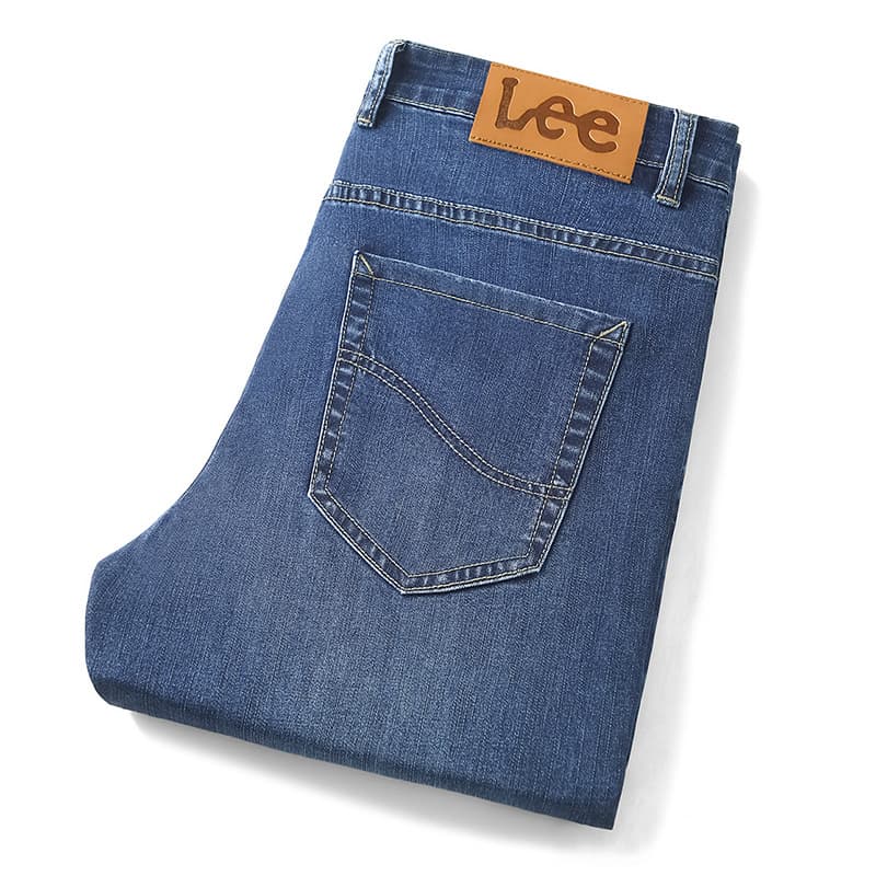 6861