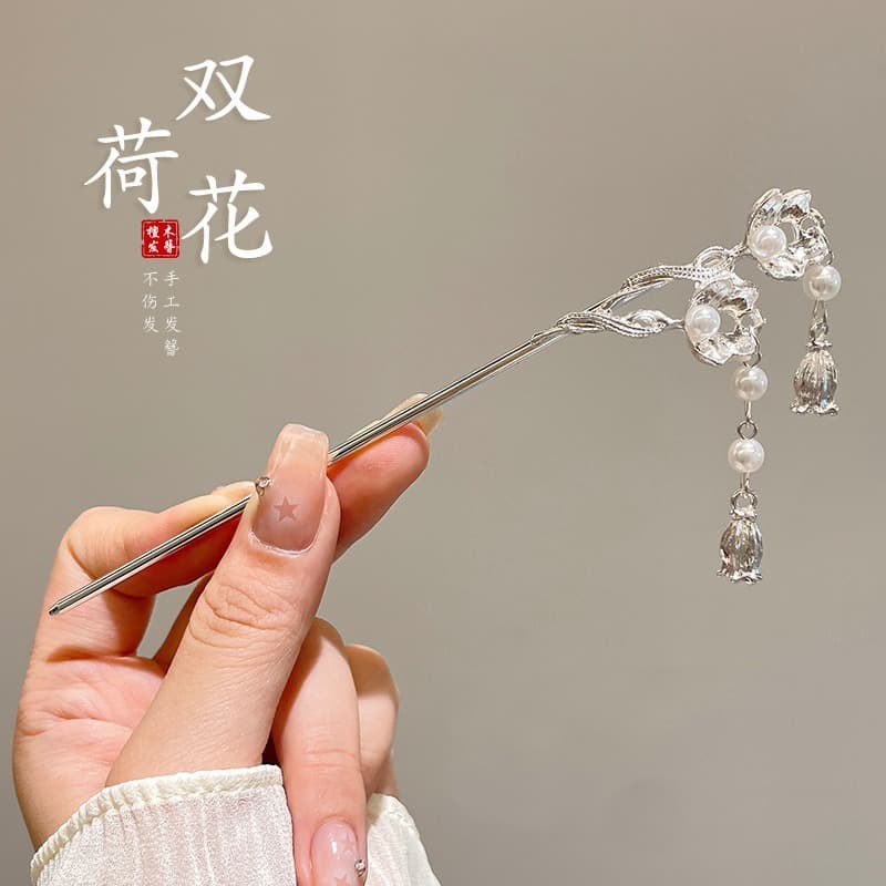 Double lotus silver