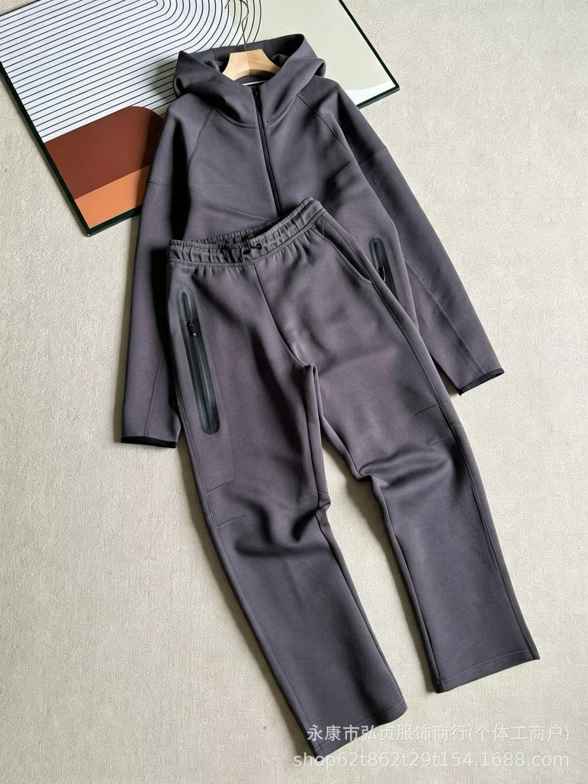 Set. iron gray