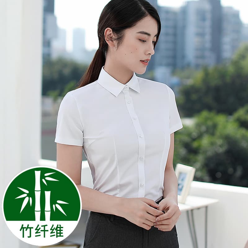White square collar