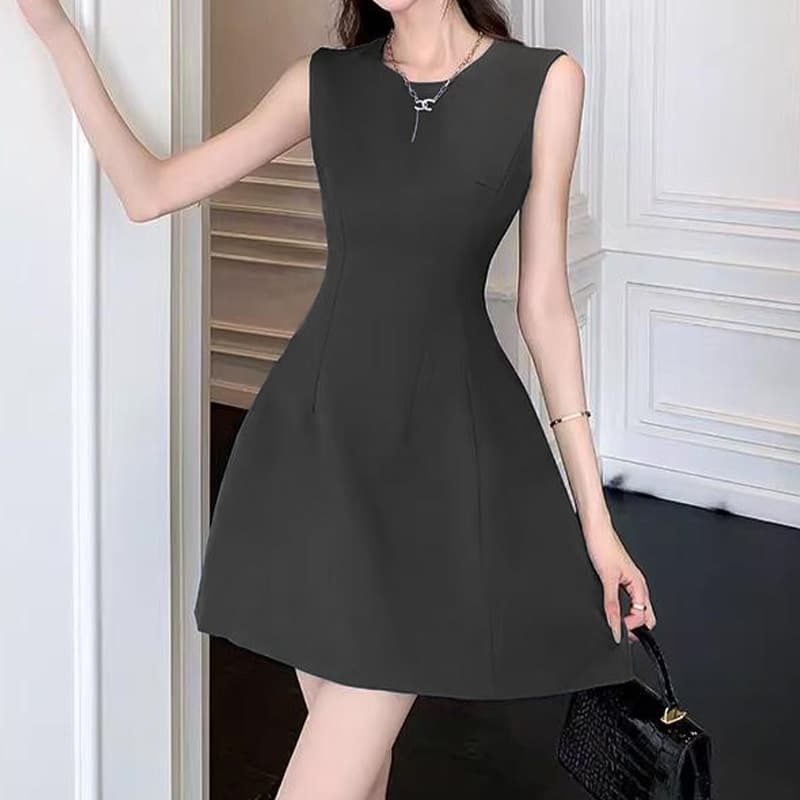 Dark gray [short style]