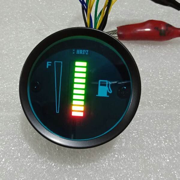 Car and motorcycle modified meter, iron shell LED display straight bar oil gauge, 12V Green display oil gauge
