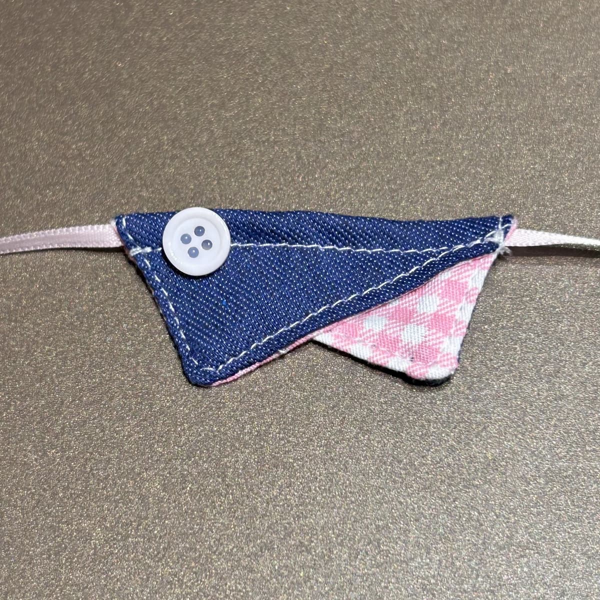 Qh136 blue denim pink plaid triangle scarf